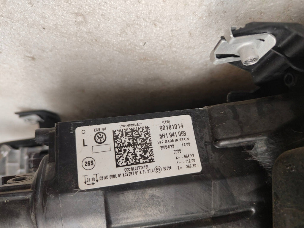 Frontscheinwerfer VW Golf VIII 5H1941059 Full LED Ein Satz Headlight SCH7517103699nm