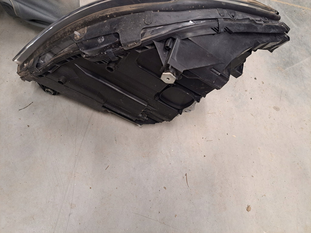 Frontscheinwerfer Ford Cls A2188200159 Ein Stück (Rechts oder Links) Headlight SCH1792680075hw