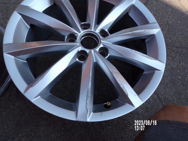 1x Alufelge 17 Zoll 7.0" 5x112 34ET Glanz Silber 5N0601025AN VW Tiguan Rim Wheel FEL4703638834yi