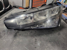 Laden Sie das Bild in den Galerie-Viewer, Frontscheinwerfer Skoda Scala 90176071 Links Scheinwerfer Headlight SCH8688832397rb