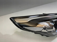 Laden Sie das Bild in den Galerie-Viewer, Frontscheinwerfer Kia Carens I Xenon Rechts Scheinwerfer Headlight SCH2973564712zq