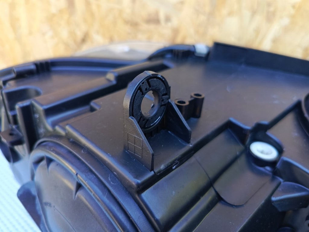 Frontscheinwerfer BMW X5 F15 X6 F16 7460613A01 LE11A6265 Bi-Xenon Links SCH4137999327yu