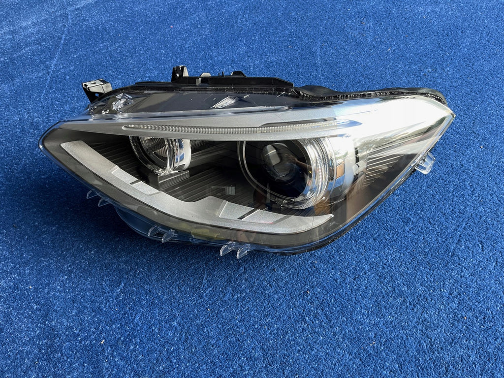 Frontscheinwerfer BMW 1 F20 A9722967710 A8722967807 Xenon Ein Satz Headlight SCH2089755839ri