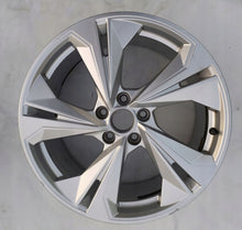 Load image into Gallery viewer, 1x Alufelge 19 Zoll 8.0" 5x112 8Y0601025K Audi A3 Rim Wheel FEL7022714182kk