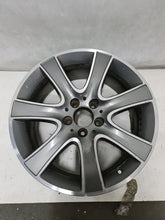 Laden Sie das Bild in den Galerie-Viewer, 1x Alufelge 18 Zoll 8.0&quot; 5x112 A2224011002 Mercedes-Benz Rim Wheel