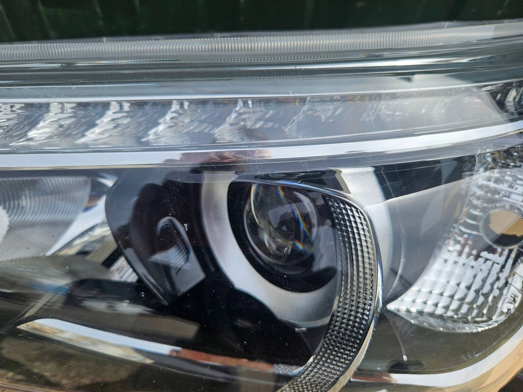 Frontscheinwerfer Toyota Hilux FFG1577 Links Scheinwerfer Headlight SCH8958216306kq