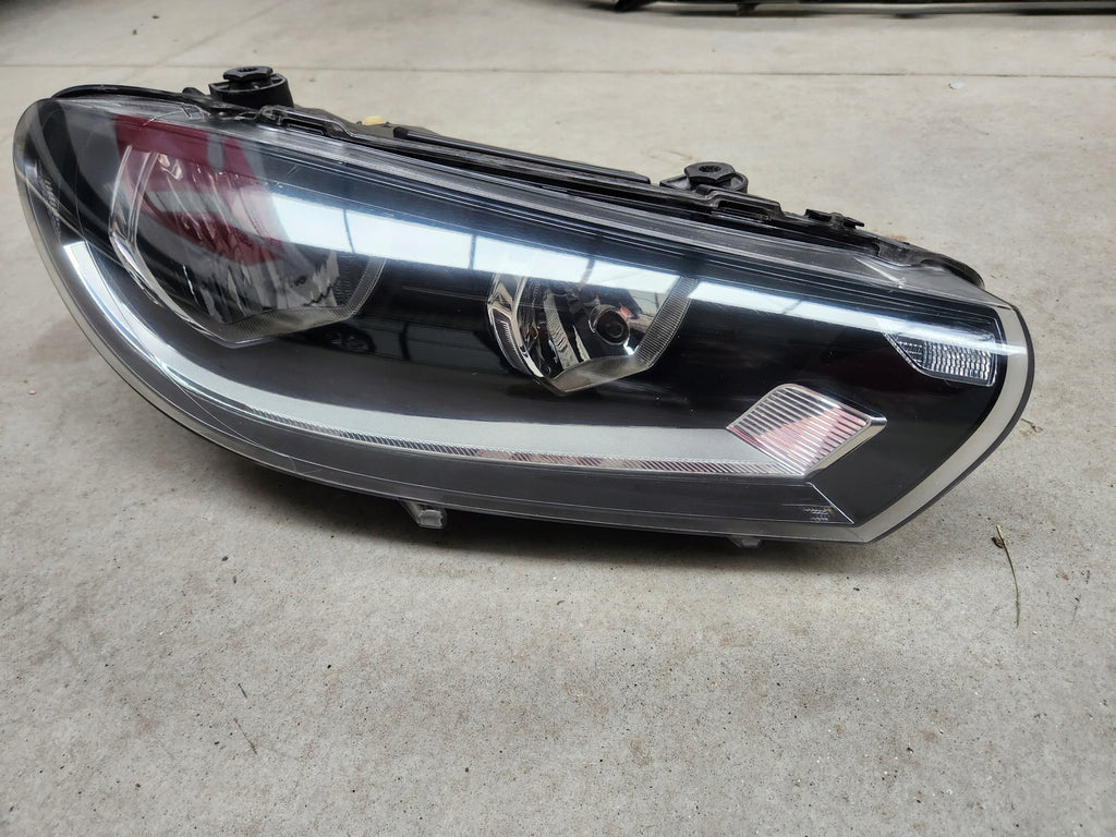 Frontscheinwerfer VW Scirocco 1K8941006 Rechts Scheinwerfer Headlight