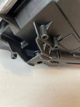 Laden Sie das Bild in den Galerie-Viewer, Frontscheinwerfer Peugeot 208 II 9841642080 L90174996 Full LED Rechts oder Links SCH3890122982cj