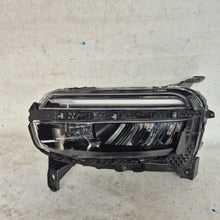 Laden Sie das Bild in den Galerie-Viewer, Frontscheinwerfer Jeep 52218719 Links Scheinwerfer Headlight SCH7607834498dj