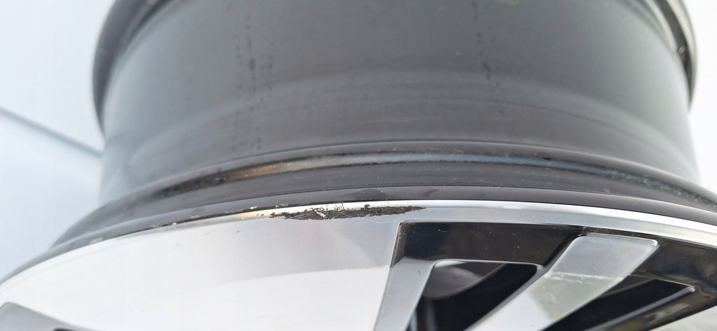 1x Alufelge 17 Zoll 7.0" 5x112 40ET Glanz Silber 3G0601025AM VW Passat B8 FEL1916516608at
