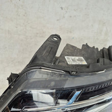 Laden Sie das Bild in den Galerie-Viewer, Frontscheinwerfer Dacia Duster 260602287R Full LED Ein Stück (Rechts oder Links)