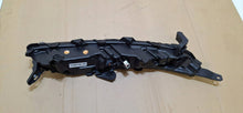Laden Sie das Bild in den Galerie-Viewer, Frontscheinwerfer Mitsubishi Eclipse Cross I EDM92205010 LED Vorderseite SCH1748896440yt