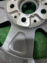 Laden Sie das Bild in den Galerie-Viewer, 1x Alufelge 15 Zoll 5x112 6855101 Mini F57 F56 F55 Rim Wheel FEL3266657387df