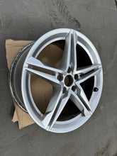 Laden Sie das Bild in den Galerie-Viewer, 1x Alufelge 18 Zoll 8.0" 5x112 40ET 8W0601025EC Audi A4 Rim Wheel FEL3567967657qf