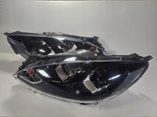 Laden Sie das Bild in den Galerie-Viewer, Frontscheinwerfer Ford Kuga I LV4B-13W030-AK LV4B-13W029AK LED Ein Satz SCH1724855361wv