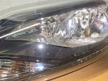Laden Sie das Bild in den Galerie-Viewer, Frontscheinwerfer Ford Focus III BM51-13W030-CK Ein Stück (Rechts oder Links) SCH5305059825jz