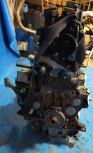Load image into Gallery viewer, Motor Audi Seat Skoda VW A3 Leon CRB 2.0 TDI 150PS 126TKm Diesel Unkomplett