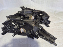 Load image into Gallery viewer, Frontscheinwerfer Toyota Yaris 81130-K0060 Ein Satz Scheinwerfer Headlight SCH1372935069gj