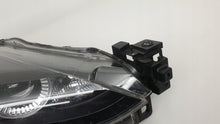 Laden Sie das Bild in den Galerie-Viewer, Frontscheinwerfer Mazda IV D43N-51030 LED Rechts Scheinwerfer Headlight