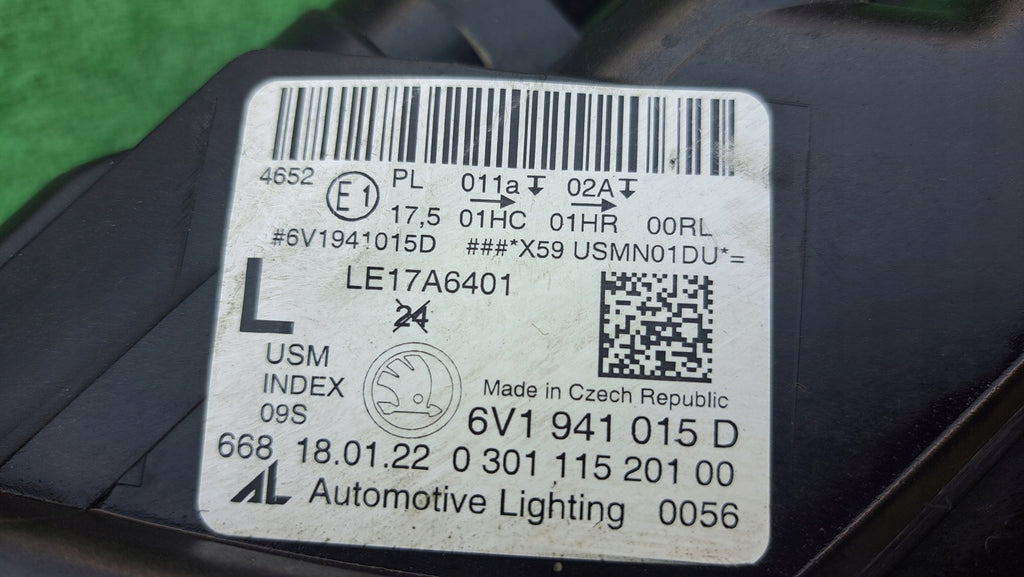 Frontscheinwerfer Skoda Fabia III 6V1941015D Links Scheinwerfer Headlight