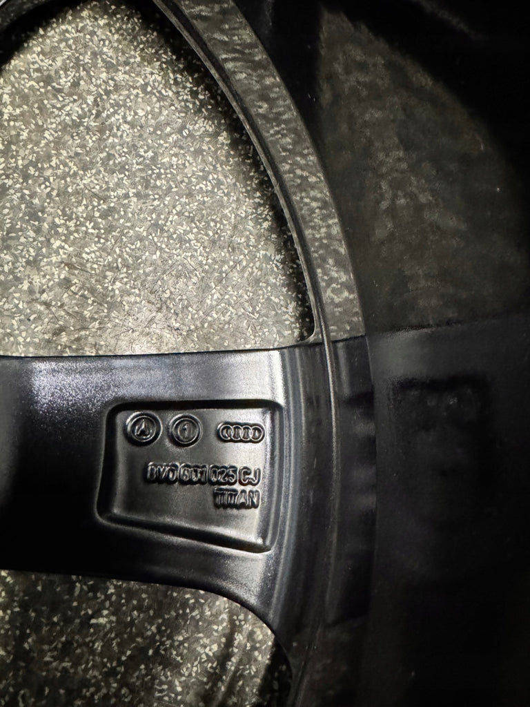 1x Alufelge 19 Zoll 8.5" 5x112 53ET Glanz Schwarz 8V0601025CG Audi A3 Rim Wheel FEL2236617475gx