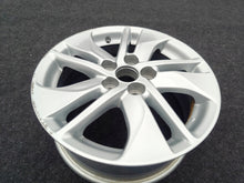 Load image into Gallery viewer, 1x Alufelge 15 Zoll 6.0" 5x100 45ET Glanz Silber 42611-K0030 Toyota Yaris FEL1925716518zd