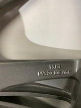 Load image into Gallery viewer, 1x Alufelge 18 Zoll 8.0&quot; 5x112 44ET Glanz Silber 3C0601025 Mg Passat B7