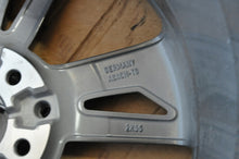 Load image into Gallery viewer, 1x Alufelge 18 Zoll 7.0" 5x114.3 Nissan Juke F15 Rim Wheel FEL9588529181kr