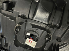 Laden Sie das Bild in den Galerie-Viewer, Frontscheinwerfer VW Id.3 10B941006 Rechts Scheinwerfer Headlight SCH7917089061xi