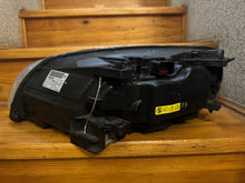 Laden Sie das Bild in den Galerie-Viewer, Frontscheinwerfer Volvo S80 V70 31420014 Rechts Scheinwerfer Headlight