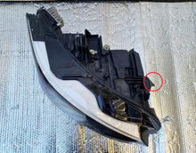 Laden Sie das Bild in den Galerie-Viewer, Frontscheinwerfer VW I 14B941036A LED FALSE Scheinwerfer Headlight SCH1820595321rq