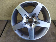 Load image into Gallery viewer, 1x Alufelge 18 Zoll 8.0&quot; 5x112 46ET A1564010500 Mercedes-Benz Gla Amg Rim Wheel