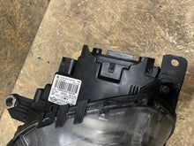 Laden Sie das Bild in den Galerie-Viewer, Frontscheinwerfer Mini R55 R56 100095-00 Links Scheinwerfer Headlight SCH7827379477ef