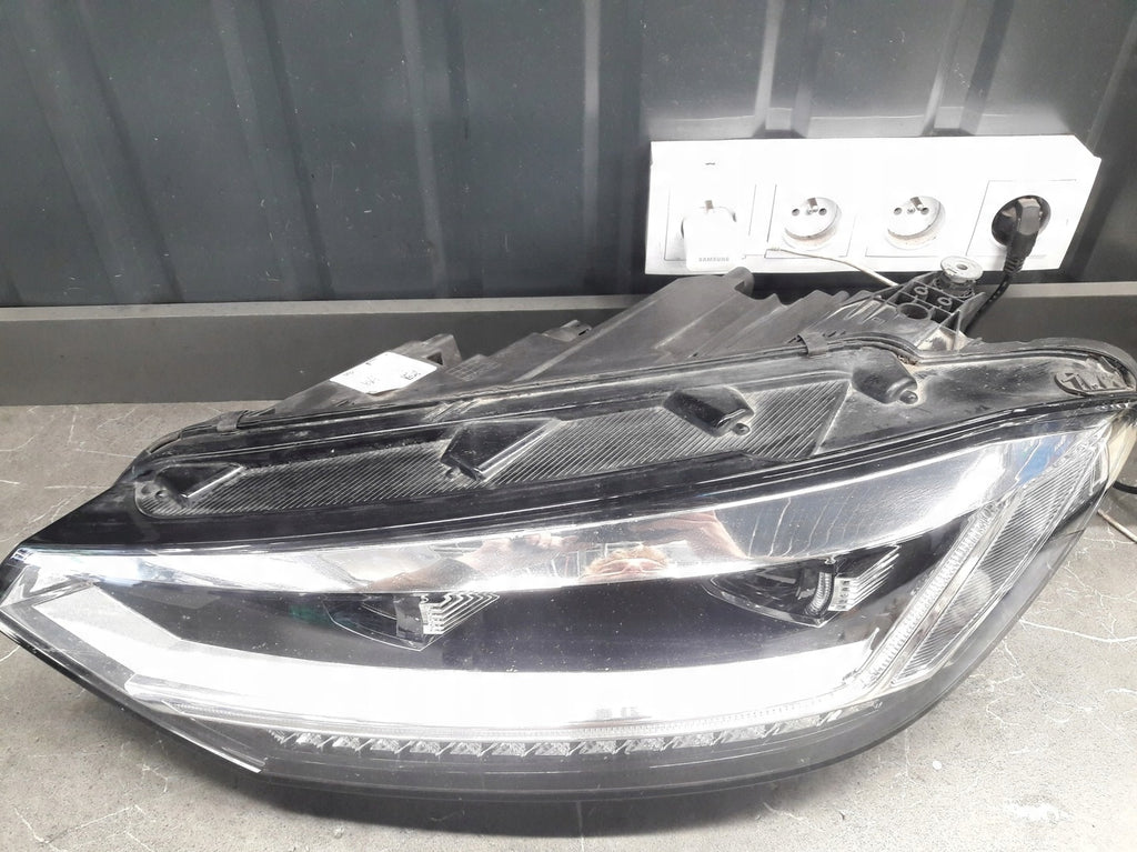 Frontscheinwerfer VW Touran 5TB941081A Links Scheinwerfer Headlight