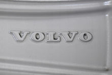 Laden Sie das Bild in den Galerie-Viewer, 1x Alufelge 17 Zoll 7.0&quot; 5x108 40 5ET 31471309 Volvo S60 V60 V70 Rim Wheel