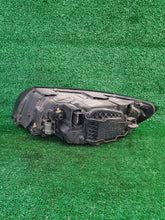 Laden Sie das Bild in den Galerie-Viewer, Frontscheinwerfer Volvo S40 II 31299584 Rechts Scheinwerfer Headlight SCH1548025092rd