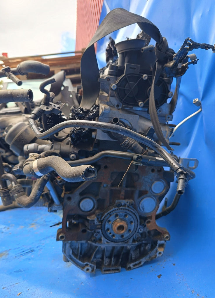 Motor Audi A4 B9 DEUA DEUC CZHA 2.0 TDI 150PS Diesel Engine Unkomplett