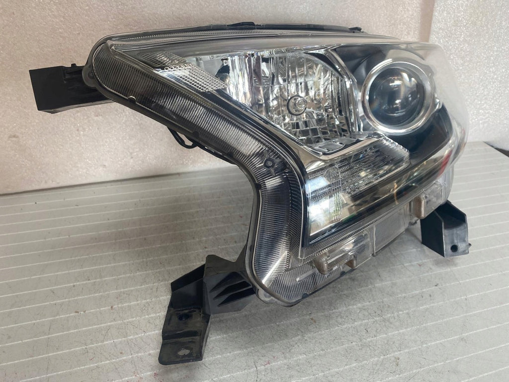 Frontscheinwerfer Ford Ranger Links Scheinwerfer Headlight SCH7369981661ck