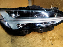 Load image into Gallery viewer, Frontscheinwerfer Volvo S90 V90 31655735 Rechts Scheinwerfer Headlight SCH9608884226jx