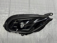 Laden Sie das Bild in den Galerie-Viewer, Frontscheinwerfer Maserati I 06701588610 Rechts Scheinwerfer Headlight SCH5321871113ya