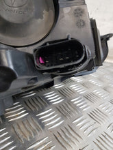 Laden Sie das Bild in den Galerie-Viewer, Frontscheinwerfer Ford Focus F1EB-13W030-AC Links Scheinwerfer Headlight SCH9885532143hr