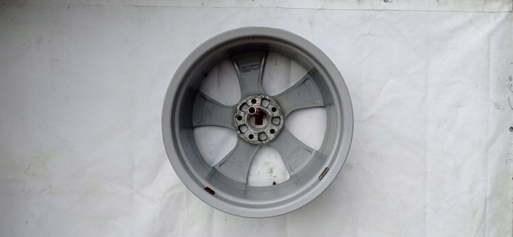 1x Alufelge 18 Zoll 7.5" 5x112 51ET Glanz Silber 8V0601025BQ Audi A3 Mg FEL6840235193qs