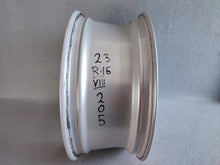 Laden Sie das Bild in den Galerie-Viewer, 1x Alufelge 16 Zoll 6.5" 5x100 40ET Glanz Silber 82A601025 Audi A1 Rim Wheel FEL3582312777ko