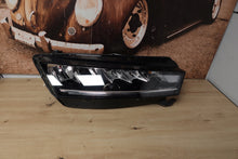 Laden Sie das Bild in den Galerie-Viewer, Frontscheinwerfer Skoda Octavia IV 5E4941018 LED FALSE Scheinwerfer Headlight SCH9301438490rx