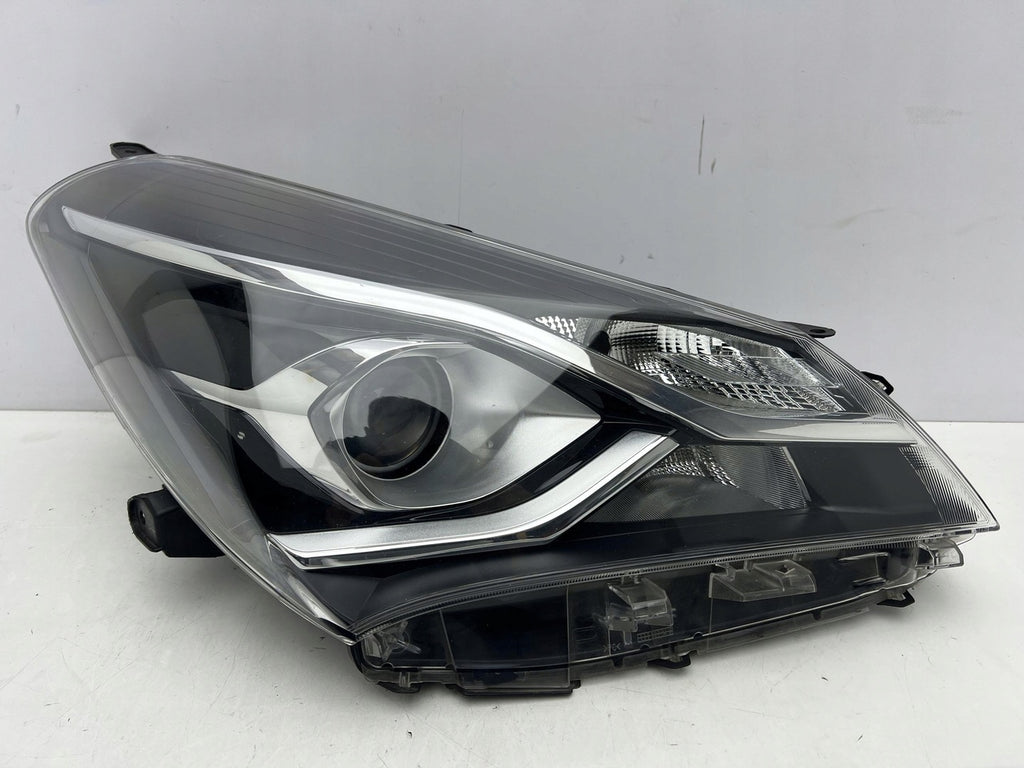 Frontscheinwerfer Toyota Yaris LED Rechts Scheinwerfer Headlight SCH9902689725he
