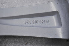 Laden Sie das Bild in den Galerie-Viewer, 1x Alufelge 18 Zoll 7.0" 5x112 43ET Glanz Silber 5N0601025H, 5N0071498 VW Tiguan FEL9040632523ph
