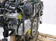 Laden Sie das Bild in den Galerie-Viewer, Motor Jaguar Rover X250 306DT 3.0 241PS 177kW 157TKm 2012 Diesel Engine Komplett MOT3135358403hd