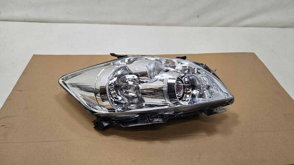 Frontscheinwerfer Toyota Auris 81130-02A40 Rechts Scheinwerfer Headlight