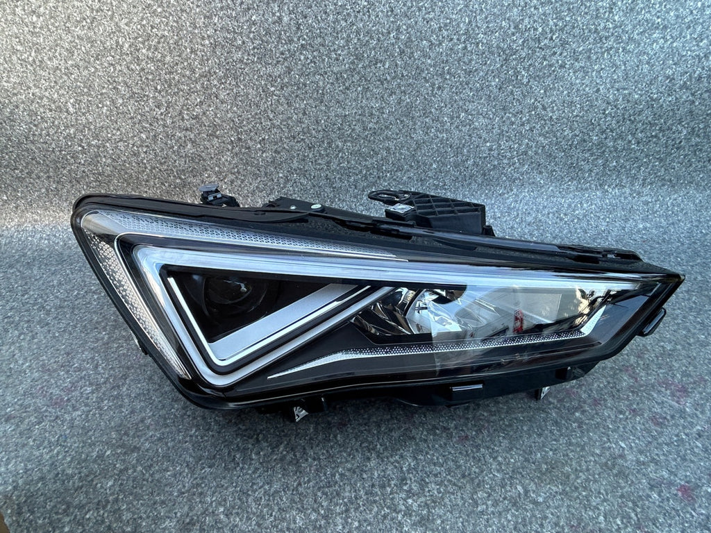 Frontscheinwerfer Cupra Formentor 5FG941008E Rechts Scheinwerfer Headlight SCH6354069228sx