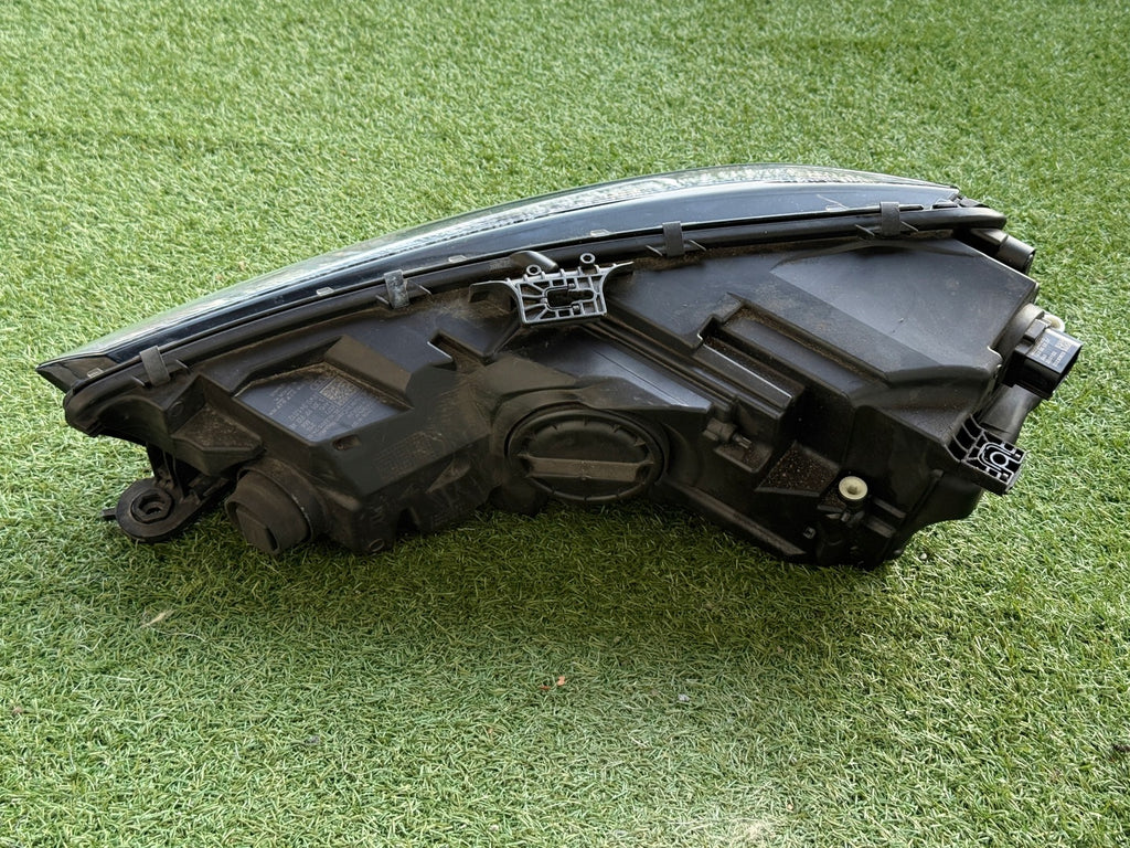 Frontscheinwerfer Audi A4 8W0941012 Rechts Scheinwerfer Headlight SCH2447567888on